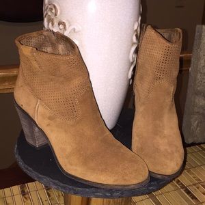 Vince Camuto Suede Bootie